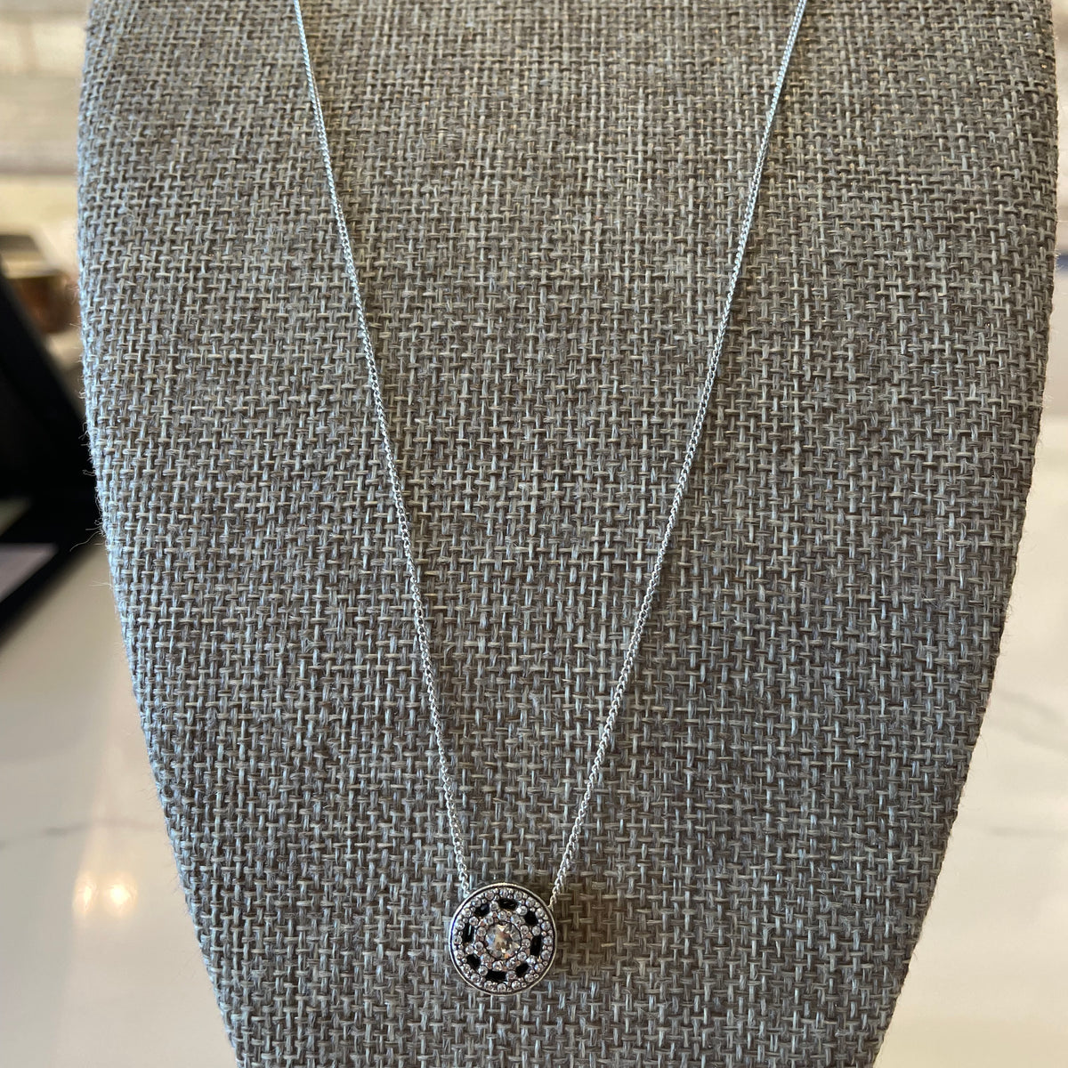 ILLUMINA FLAIR PETITE NECKLACE main image 0