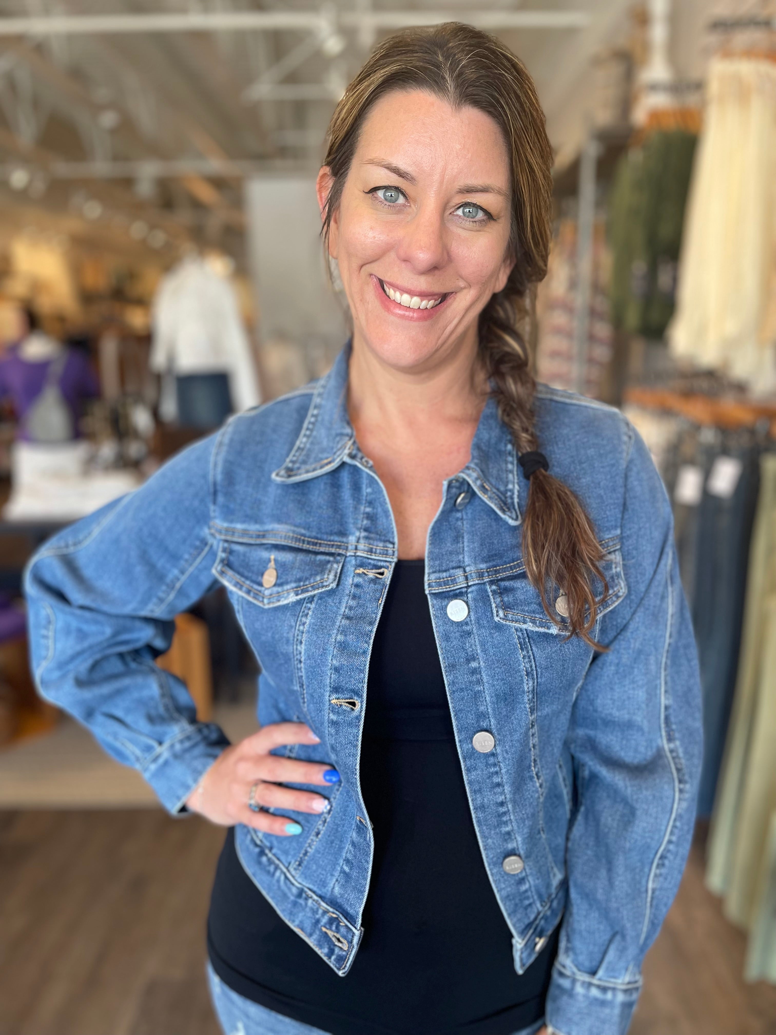 Balloon SLV Denim Jacket – Mainstream Boutique Cranberry